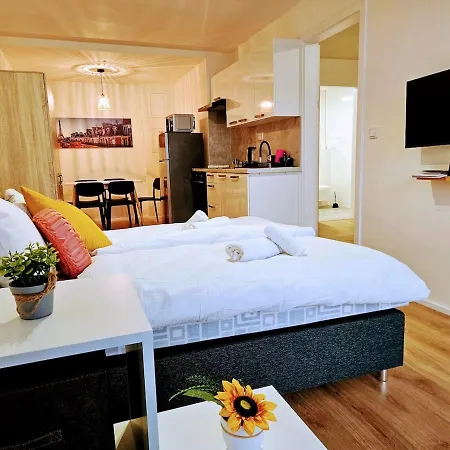 Lejlighed Superior 2br For Business & Leisure, Private Garden, Free Parking & Gym, By Live-inn 1 *