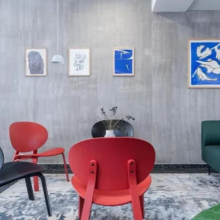 Superior 2br For Business & Leisure, Private Garden, Free Parking & Gym, By Live-inn 1 * 프라하