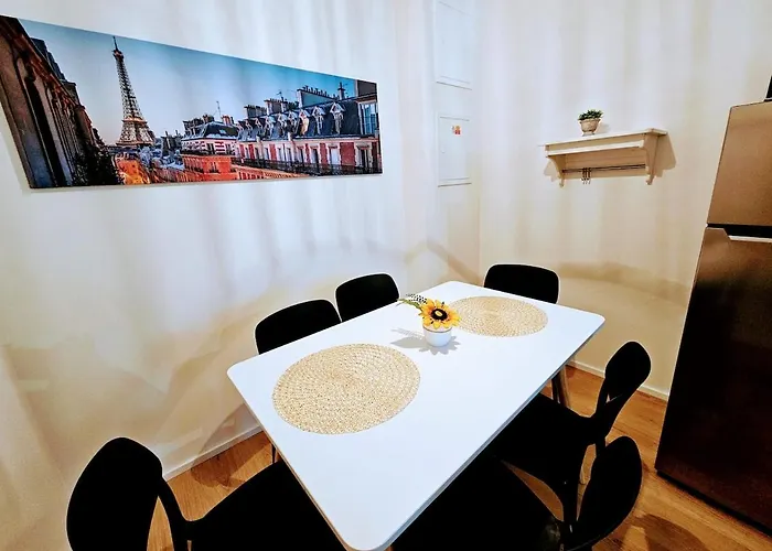 Superior 2br For Business & Leisure, Private Garden, Free Parking & Gym, By Live-inn 1 Lejlighed Prag